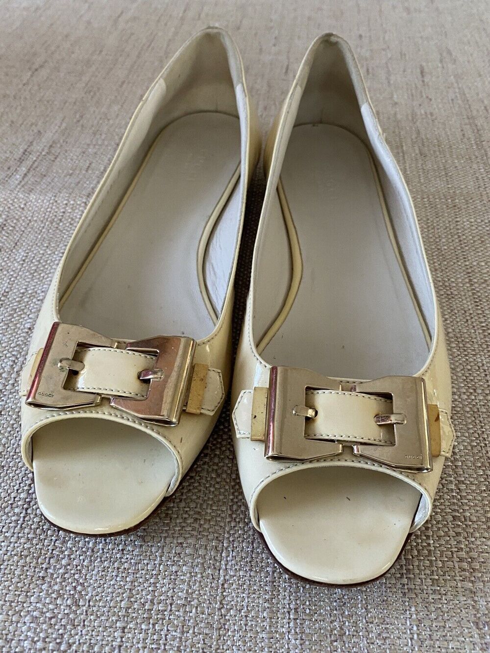 GUCCI patent leather flats open toes metal bow shoes Made In Italy 10.5 B